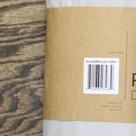 NWT Ienjoy Home Premium Ultra Soft Duvet Cover 3-Piece Set Light Gray Queen/Full - Picture 6 of 6